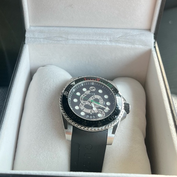 Gucci Men watch - Picture 2 of 9